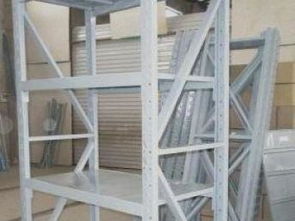 專業(yè)制造各類貨架與展柜，助力上海辦公與倉(cāng)儲(chǔ)物流需求